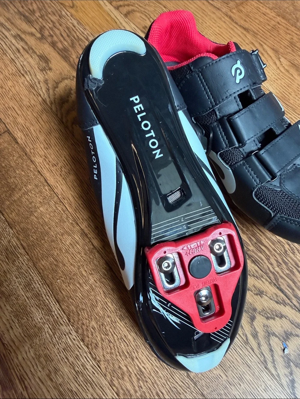 Men Peloton Black and Red Cycling Shoes with Secure Strap Closure